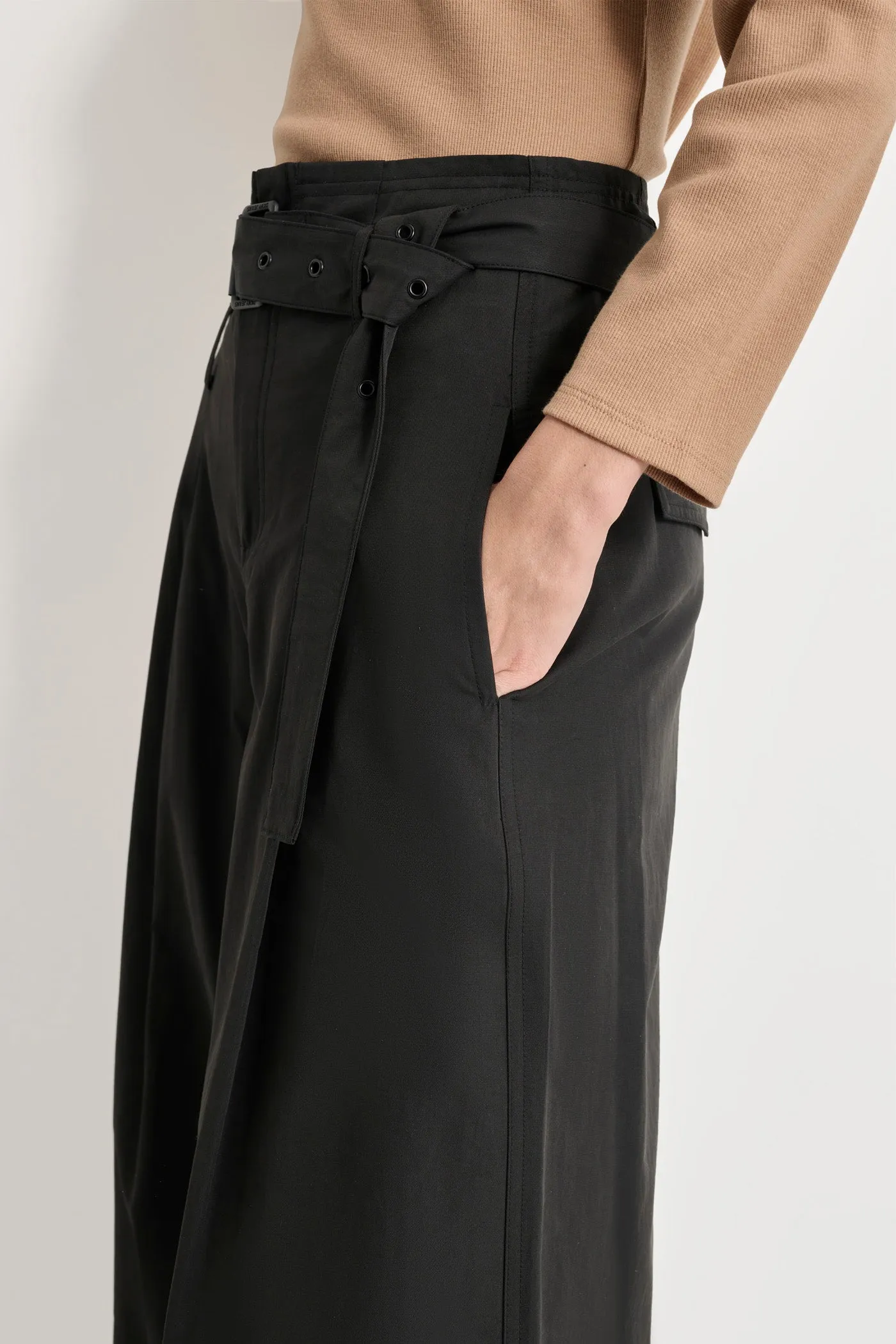 HIGH WAIST PLEATED TROUSER