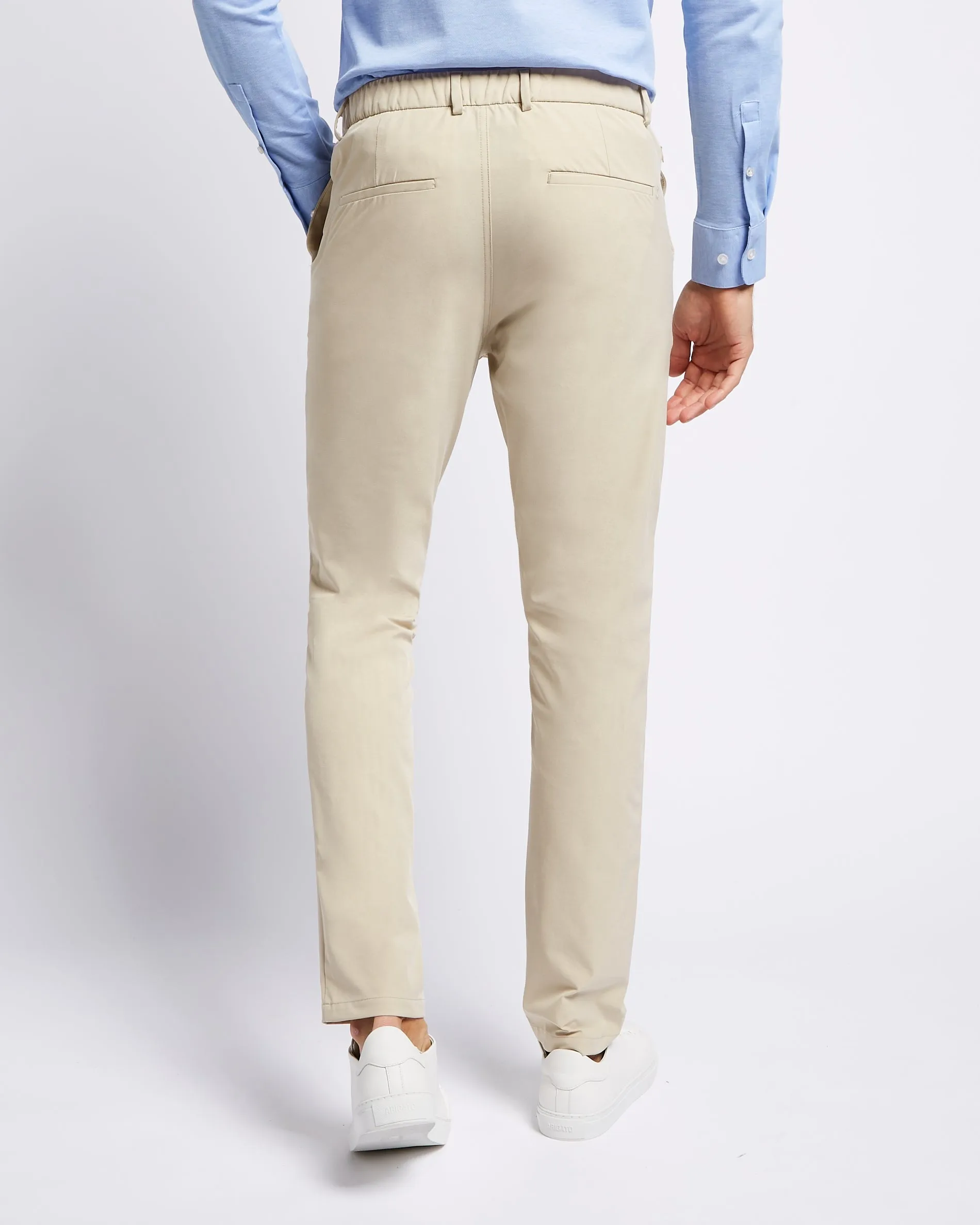 Light-weight pants sand