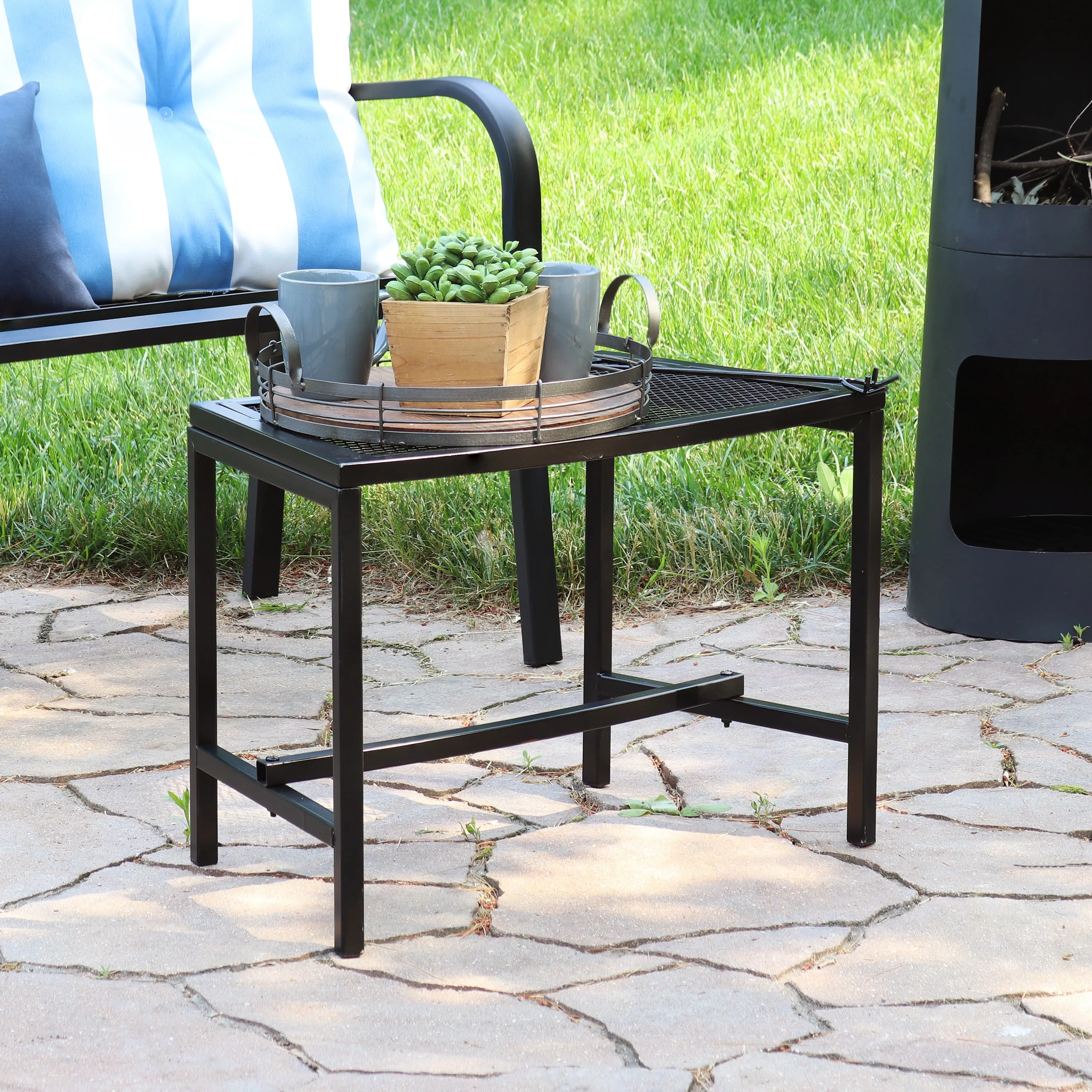 Sunnydaze Black Mesh Patio Curved Fire Pit Bench