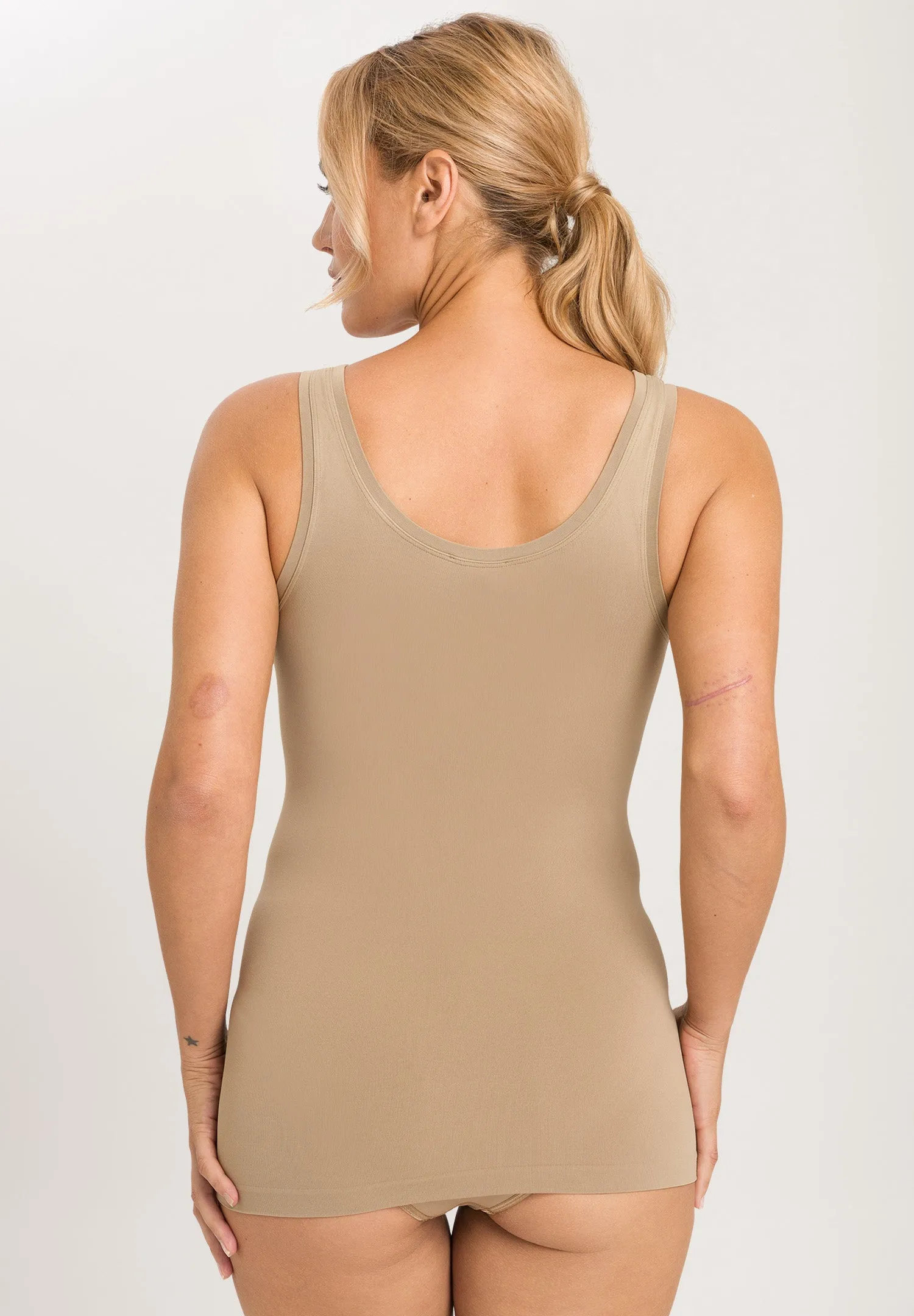 Touch Feeling Round Neck Tank Top | Deep Taupe 71814-2828